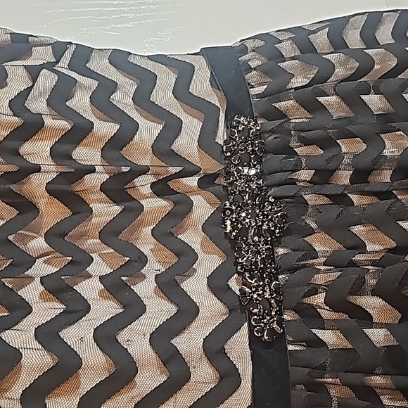 B. Darlin Black and Cream Mesh Lined Dress Size 1/2 Embellished Belt - Picture 3 of 8